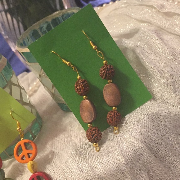 Earrings: dangling - Picture 3 of 4